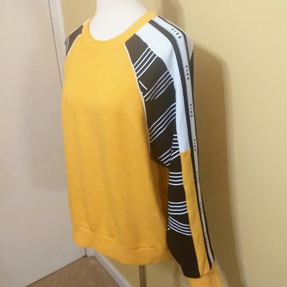 Victoria's secret PINK sweatshirt sz small - Picture 4 of 5